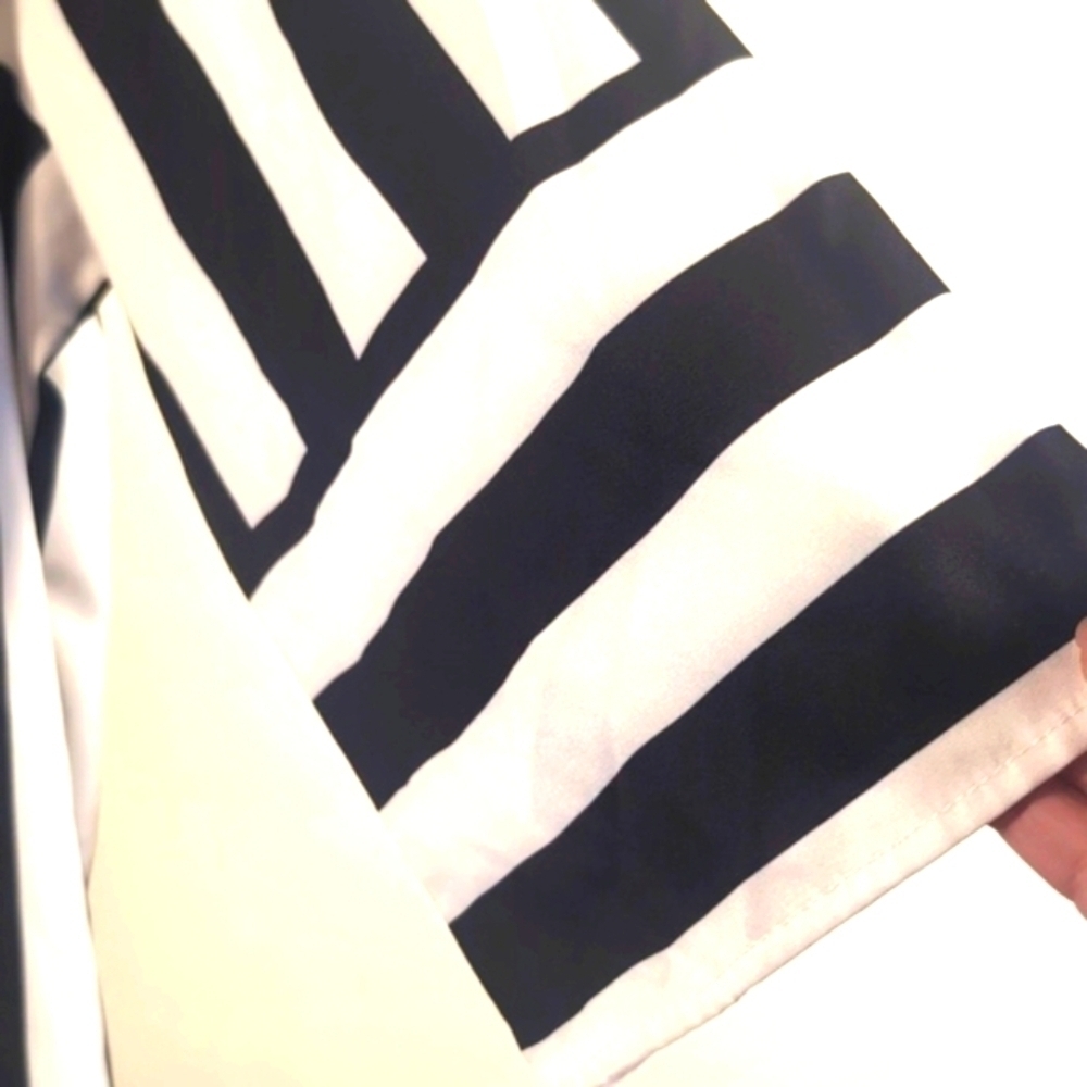 Simple black and white stripes Dress Size XL - Picture 7 of 11